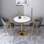 Ensemble Glamour Doré - Chaises Grises